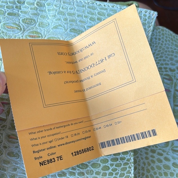 Brand New Dooney & Bourke Crocodile Embossed Leather Green Crossbody Purse - Picture 13 of 16